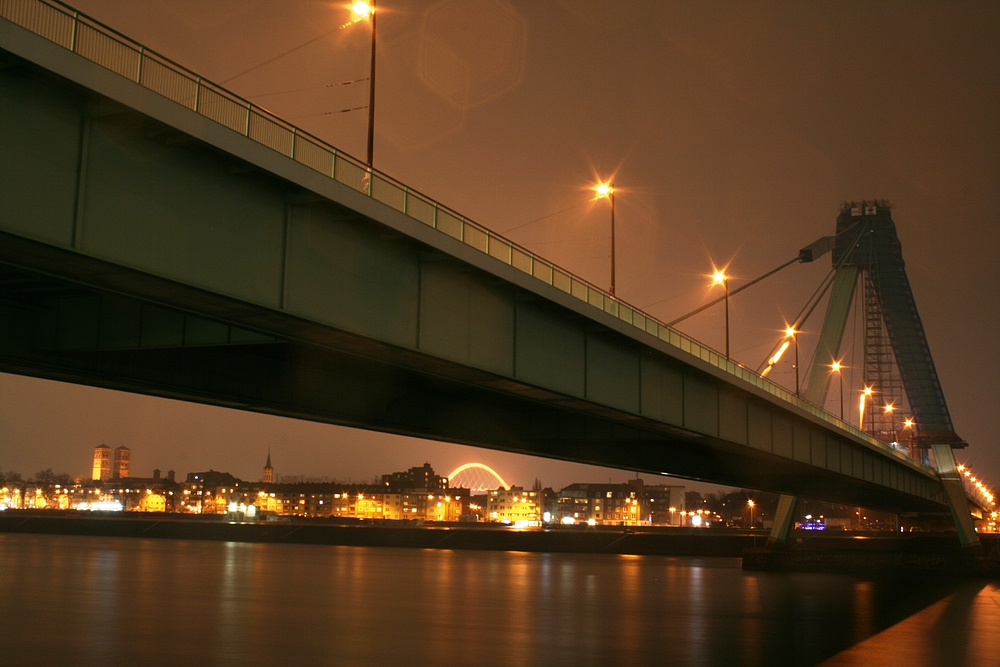 Severinsbrücke (mit Regentropfen auf der Linse)(3)(24.02.2012)