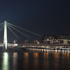 Severinsbrücke mit Riesenrad im dunklen