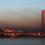 Sevilla amanece cubierta de contaminación