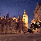 Sevilla bei Nacht