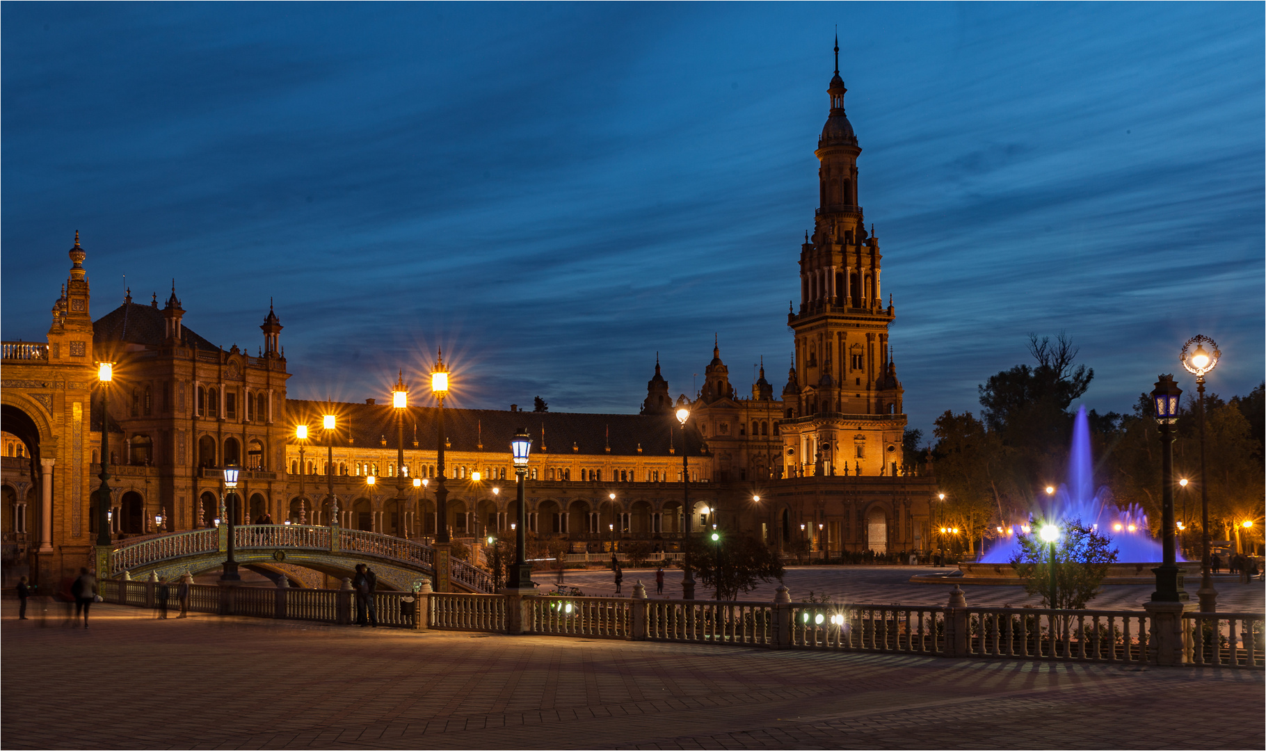 Sevilla "Blaue Stunde"