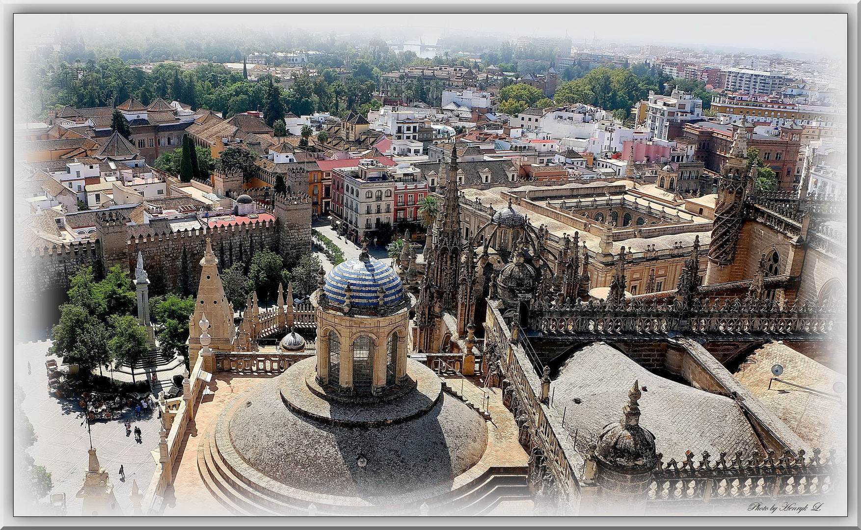 Sevilla: Blick über die Kathedrale