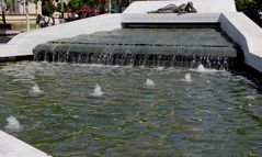 Sevilla, ein Brunnen der der spanischen Poesie gewidmat ist.