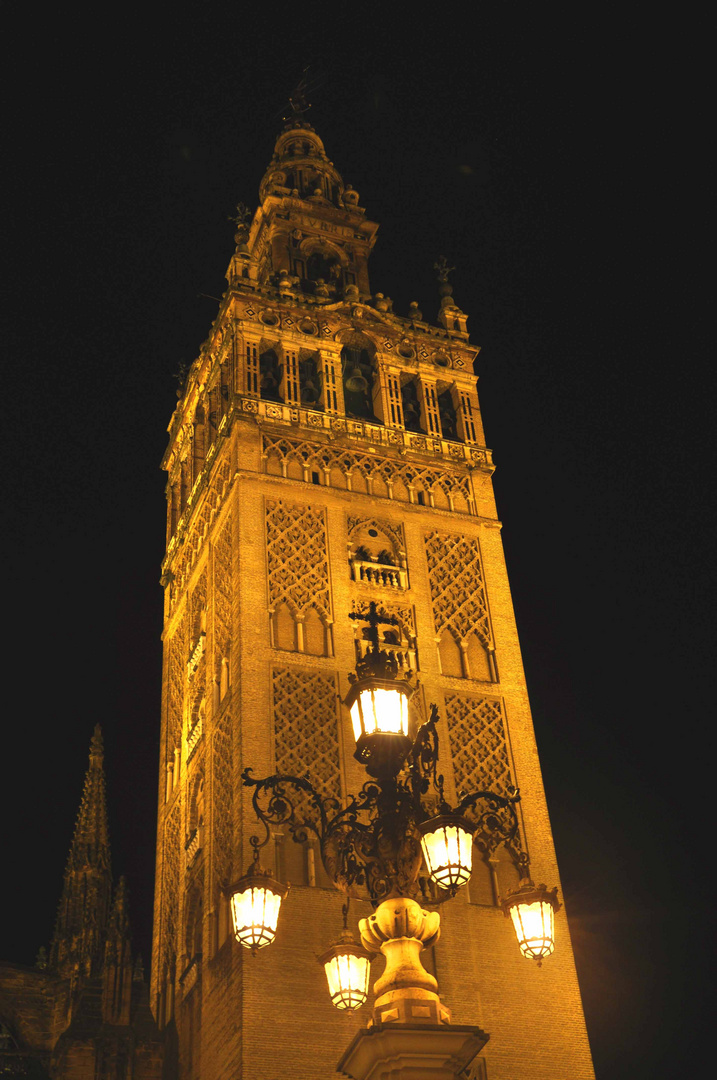 Sevilla, Giralda