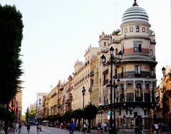 Sevilla: Innenstadt - rundes Endhaus