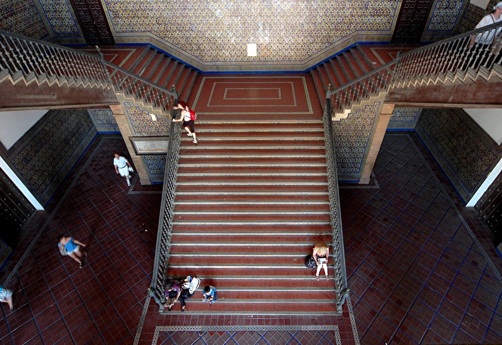 Sevilla . Treppenhaus am Plaza de Espana