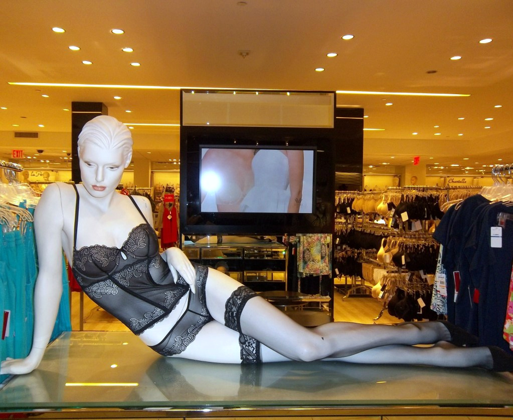 Sexy Mannequin