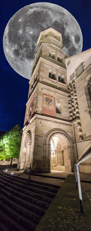 SHA Michaelskirche und Mond