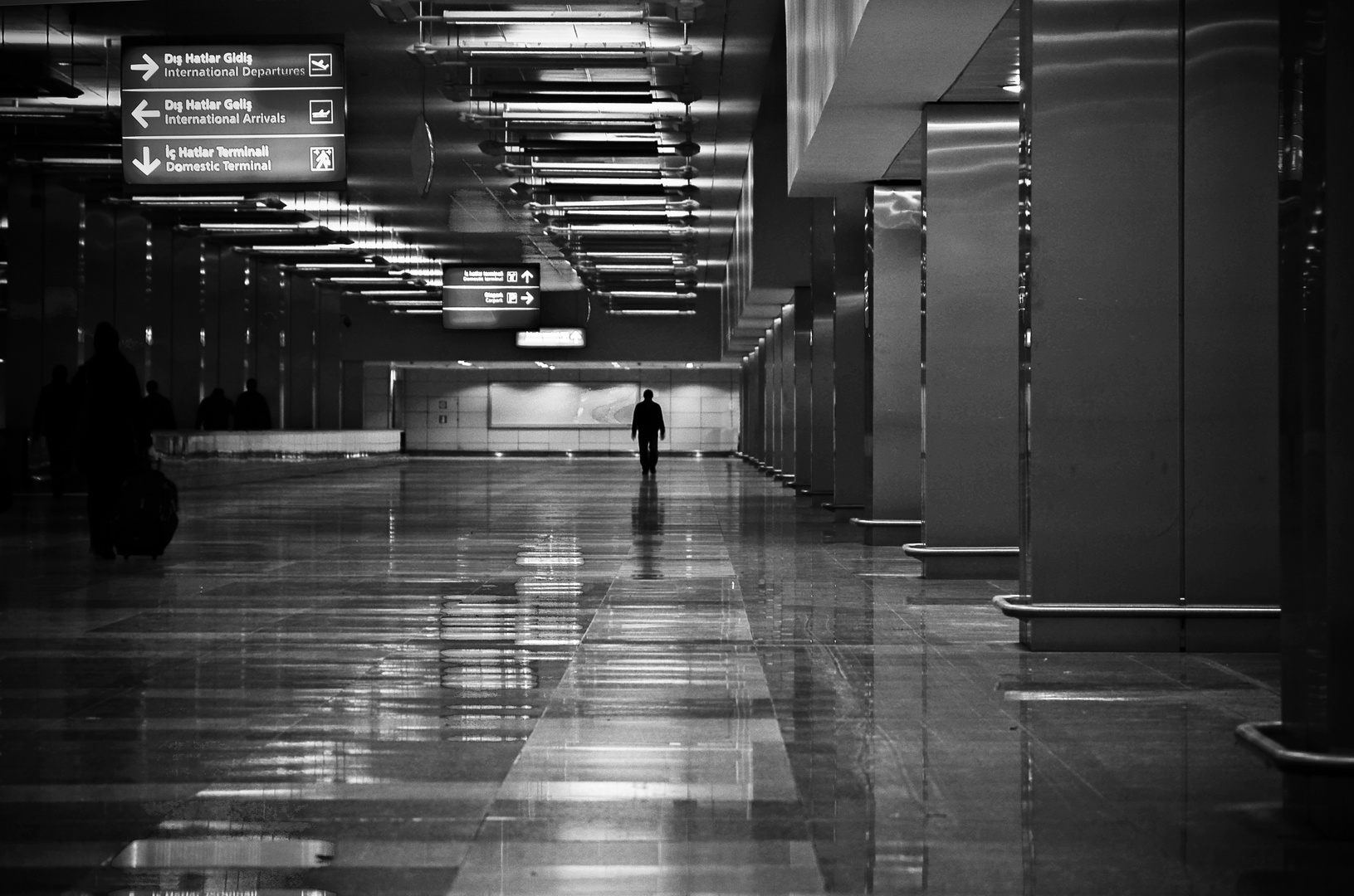 shadow in the airport