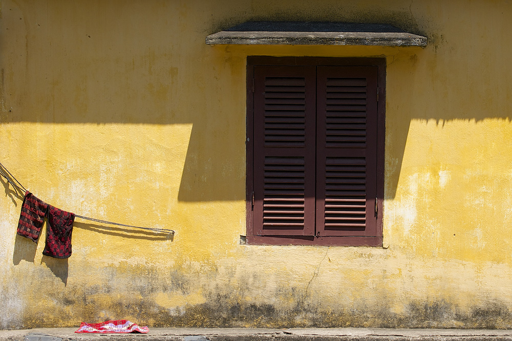 shadow on the wall