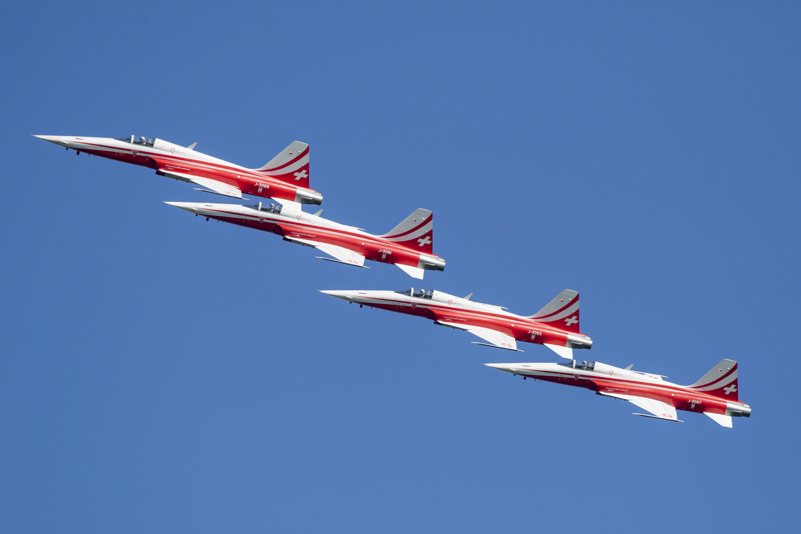 SHADOW - Patrouille Suisse