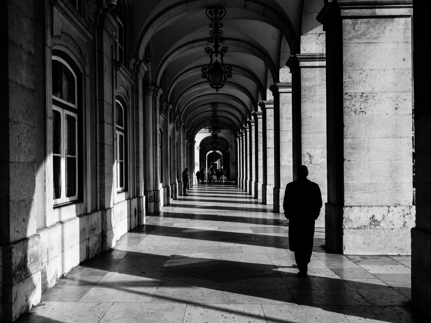 Shadows collide with people Foto & Bild monatswettbewerbe, 06 licht