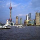 Shanghai Blick auf Pudong über den Huangpou