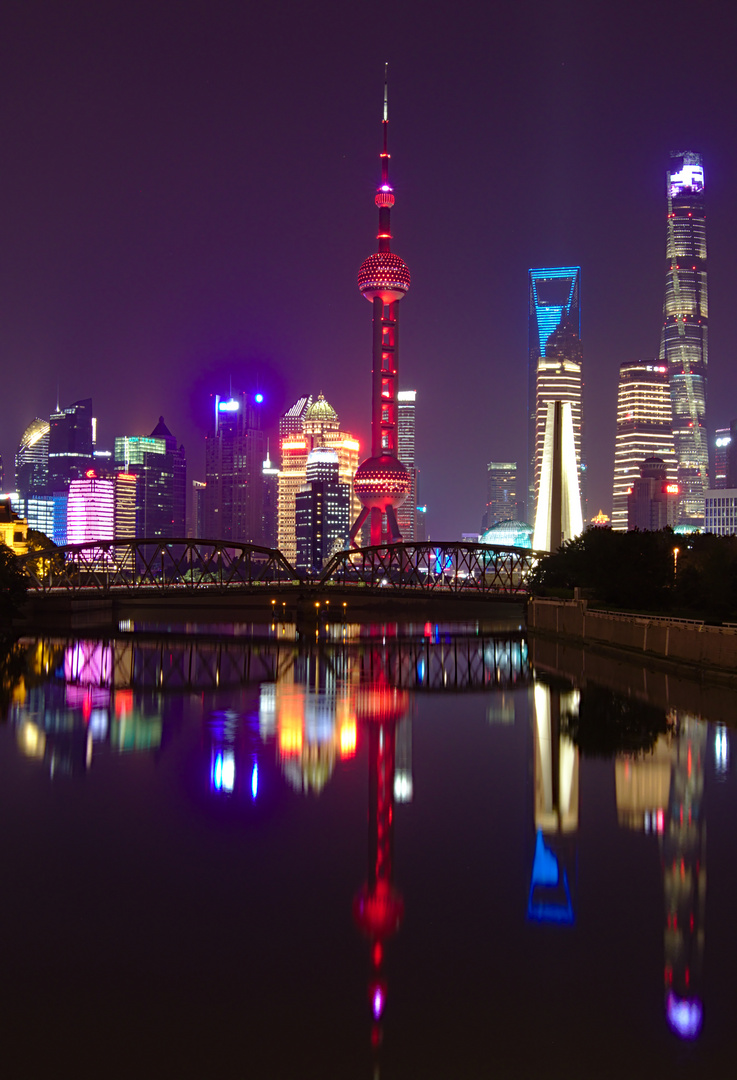 Shanghai meets itself