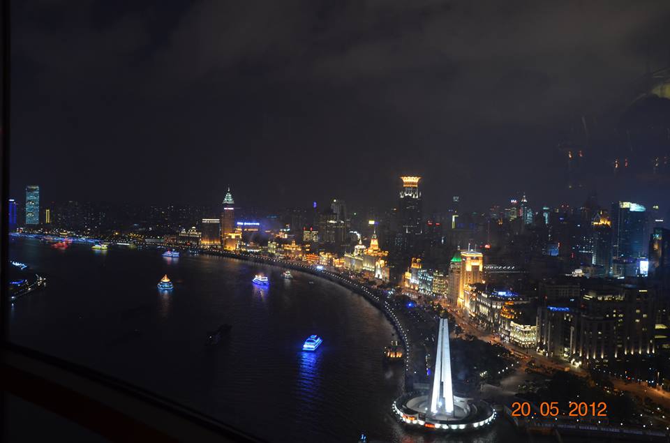 Shanghai sous la nuit