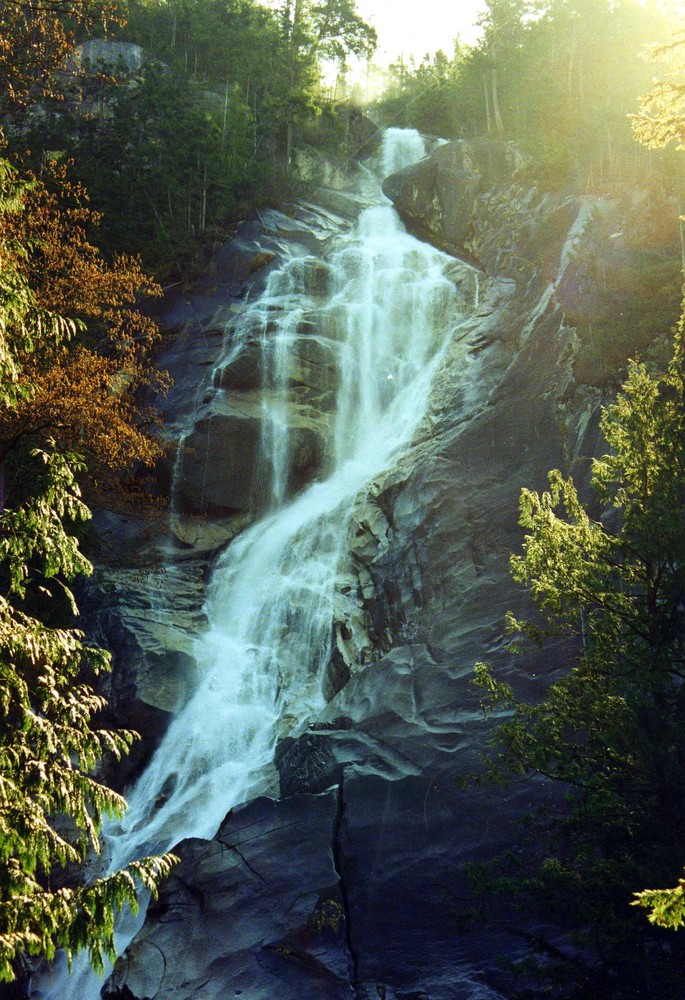 Shannon Falls von Hartwig Irina 