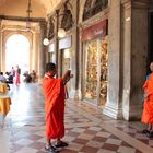 Shaolin take photos in Venice