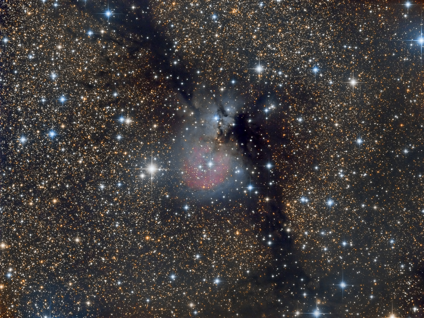 Sharpless 82 ein Kleinod im Sternbild Pfeil