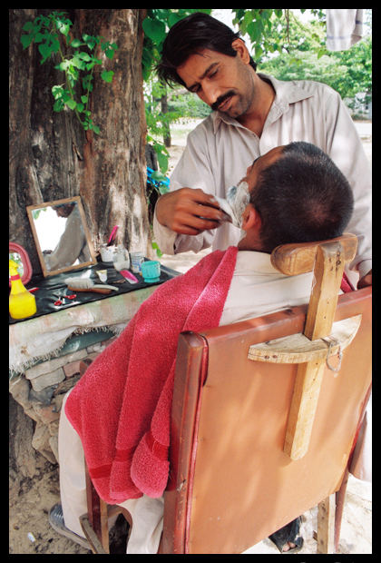 shaving in open nature