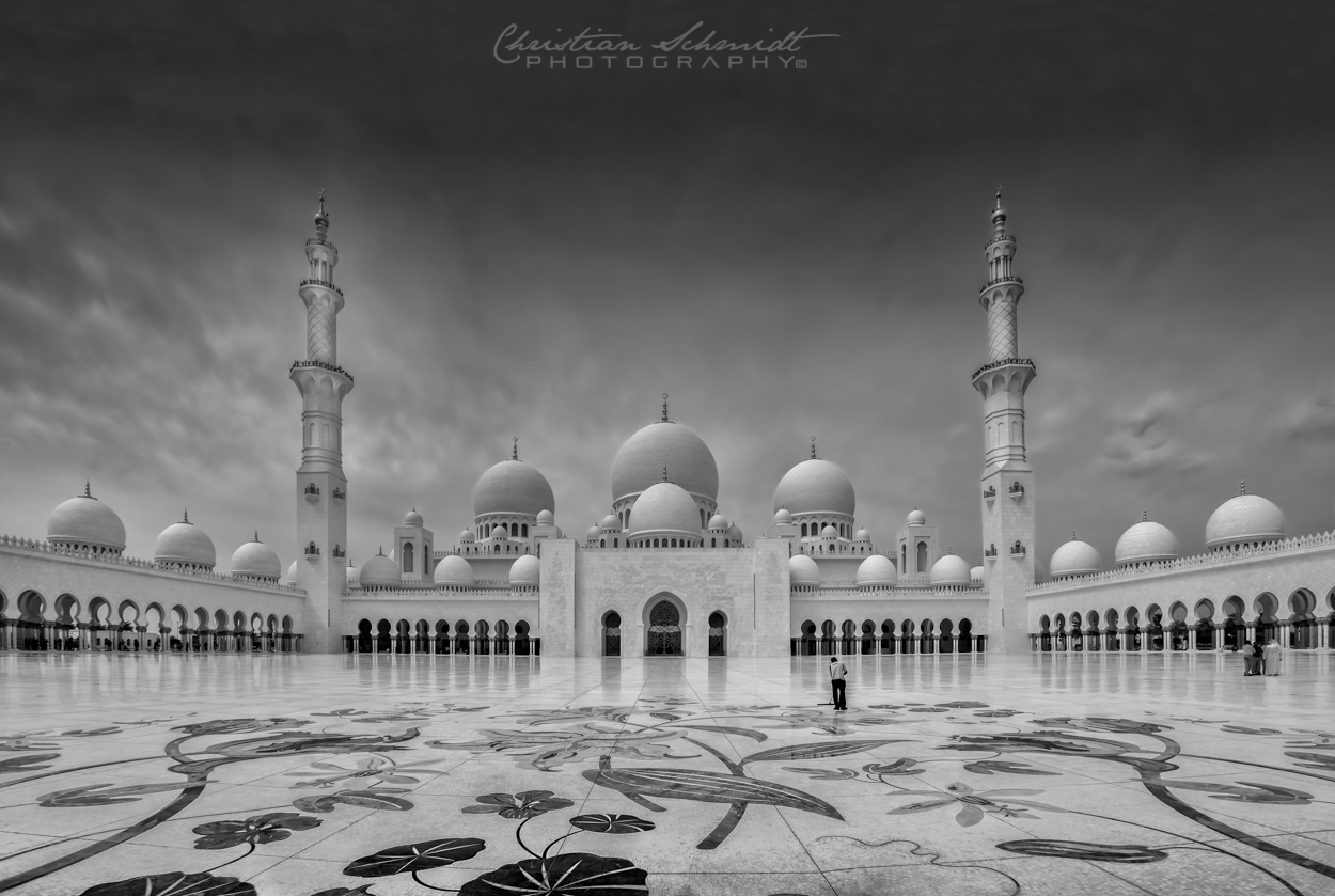 SHEIKH ZAYED GRAND MOSQUE 