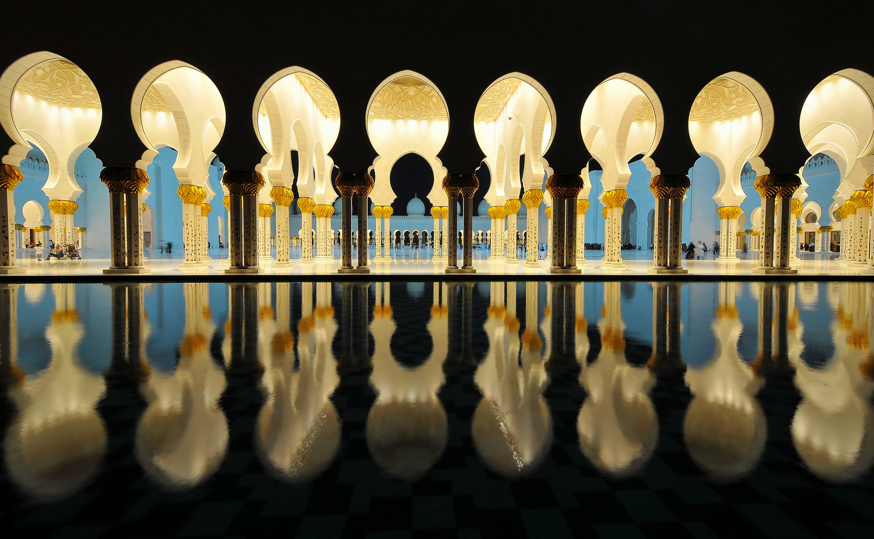 Sheikh Zayed Grand Mosque 3