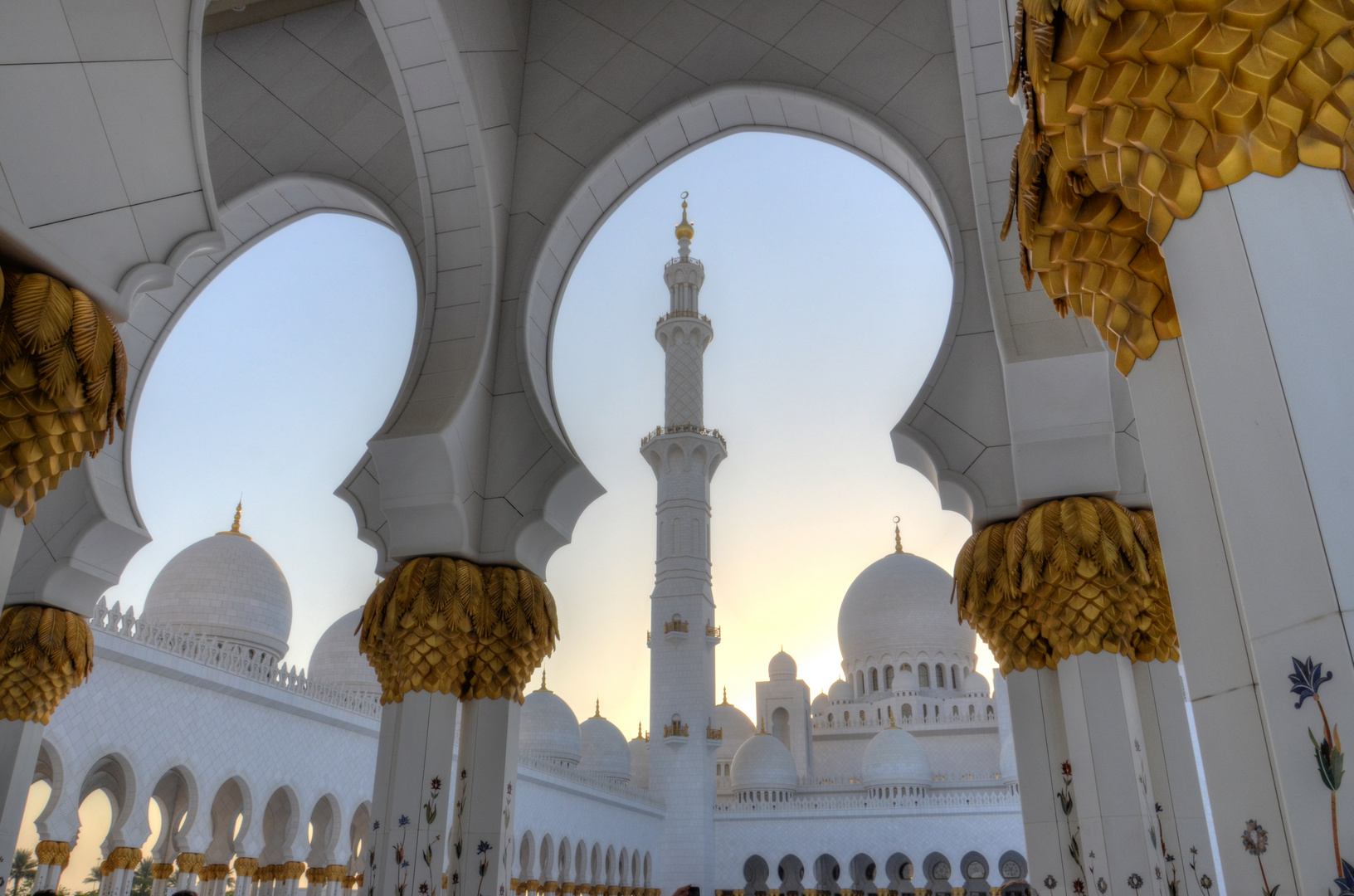 Sheikh-Zayed Grand Mosque/ Abu Dhabi