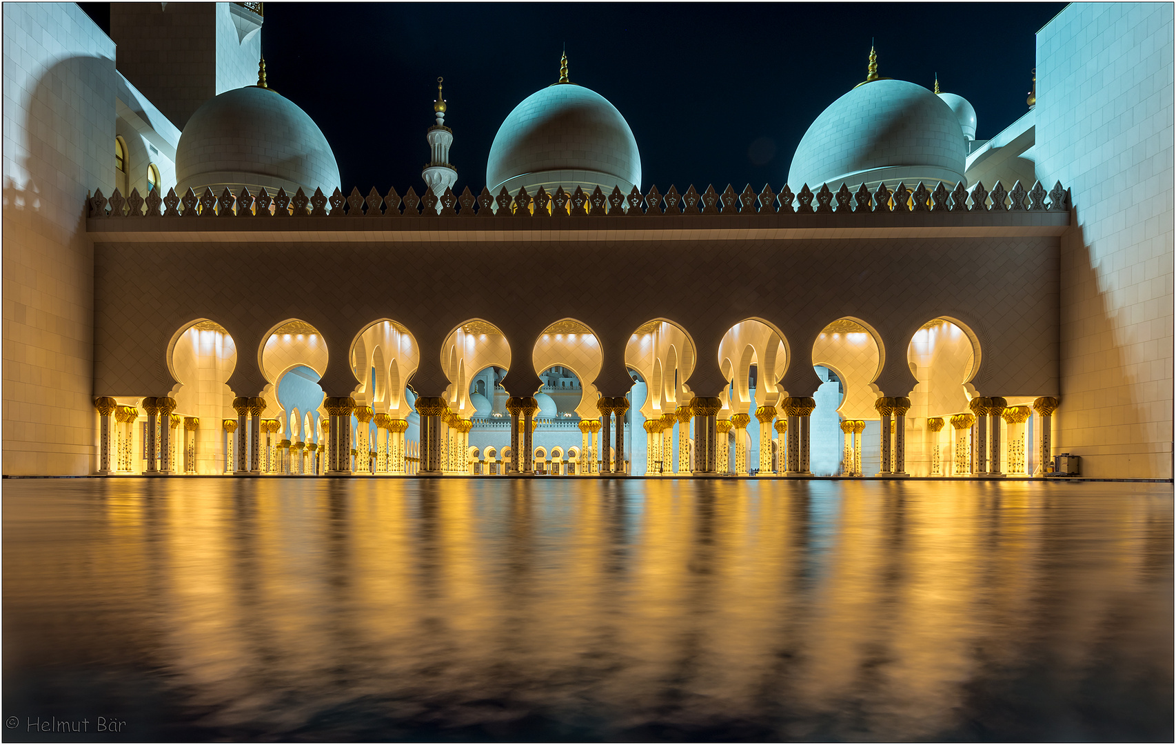 Sheikh Zayed Grand Mosque in Abu Dhabi