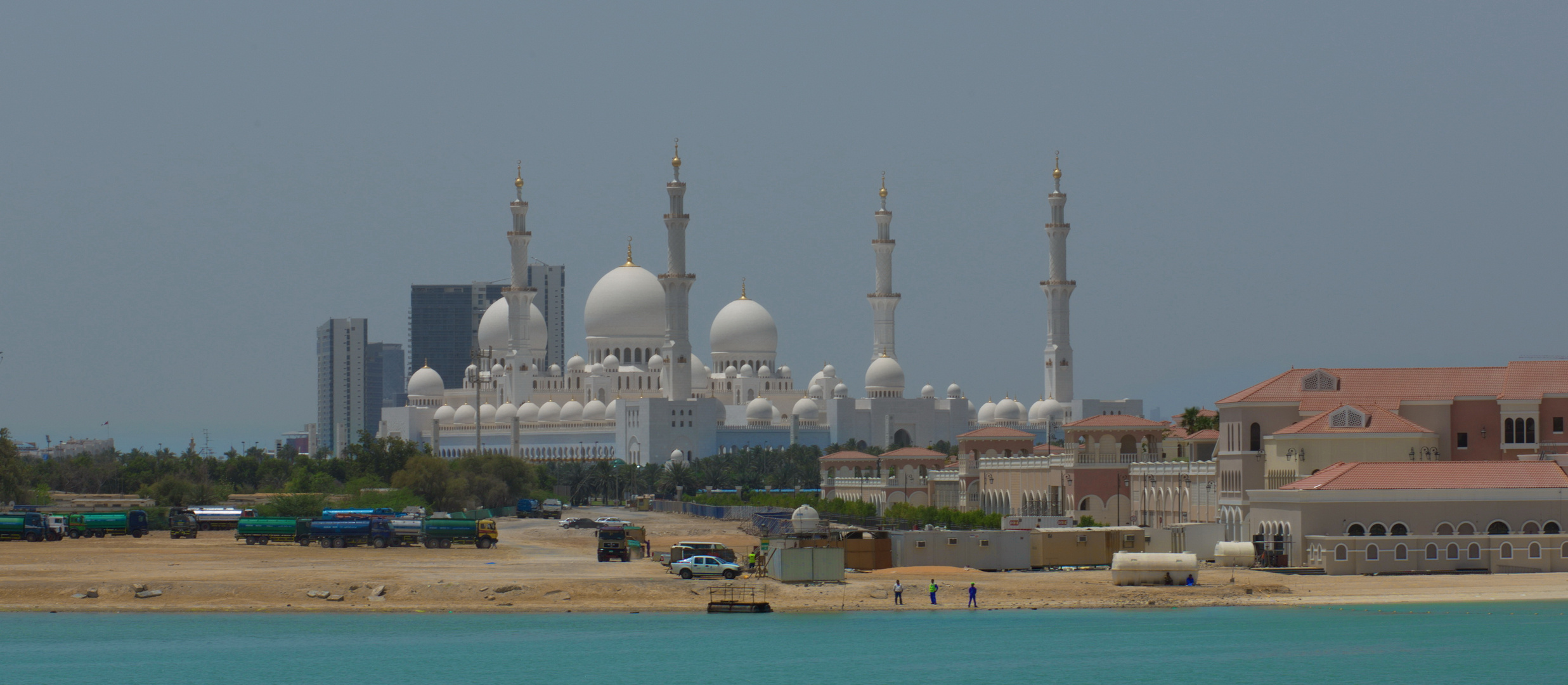 Sheikh Zayed Grand Mosque in Abu Dhabi