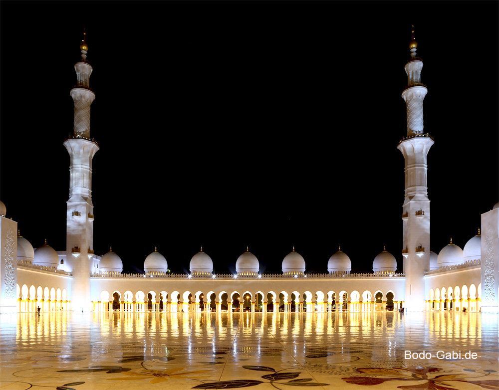 Sheikh-Zayed Grand Mosque V