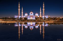 Sheikh Zayed Moschee - Blaue Stunde