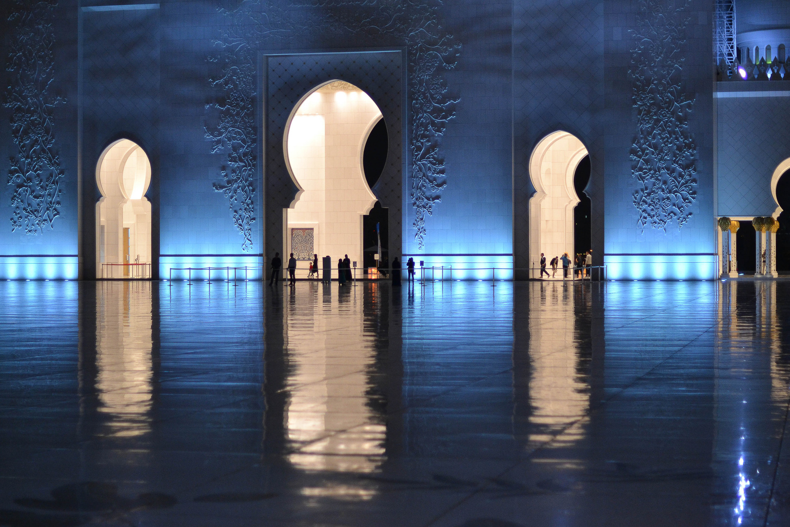 Sheikh Zayed Mosque bei Nacht 118
