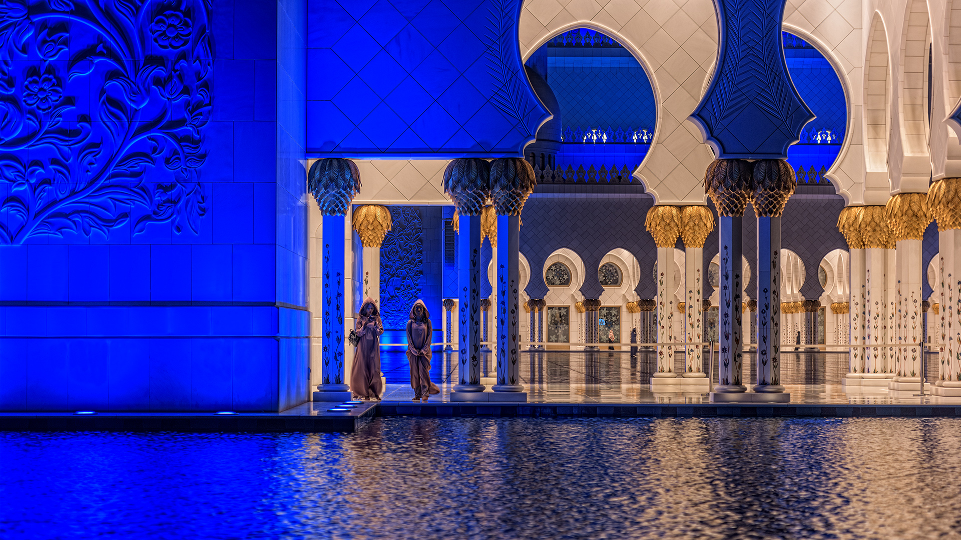 Sheikh Zayed Mosque, die zwei Frauen