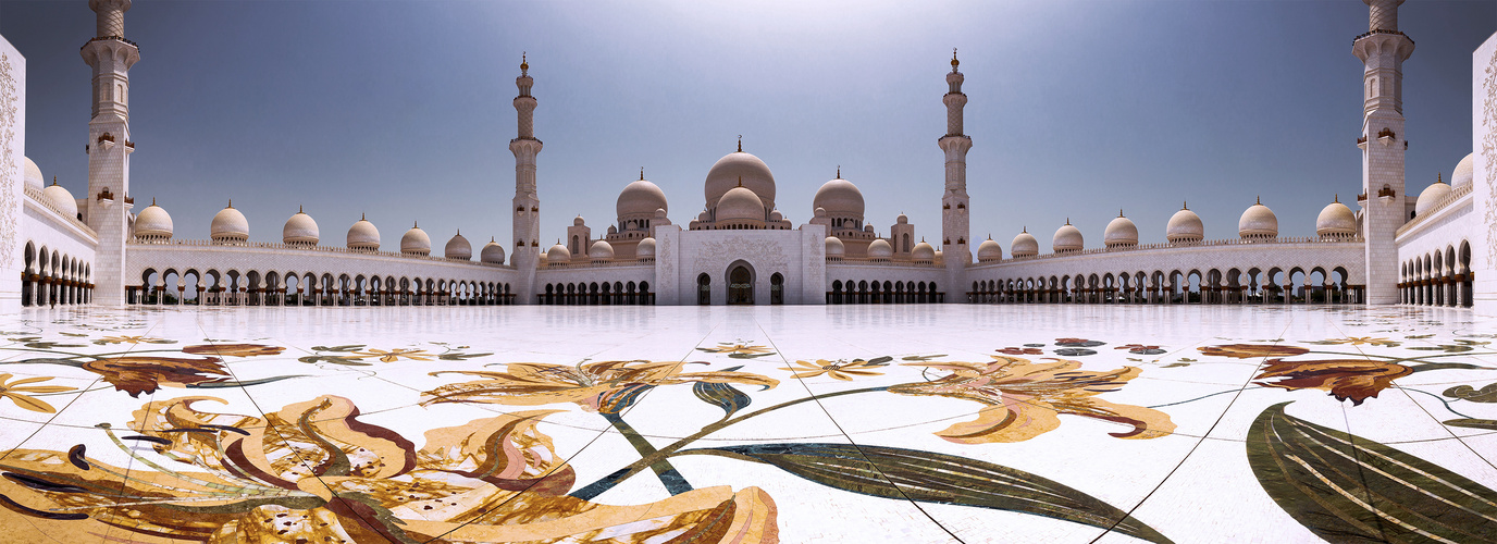 Sheikh Zayed Mosque (Pano)