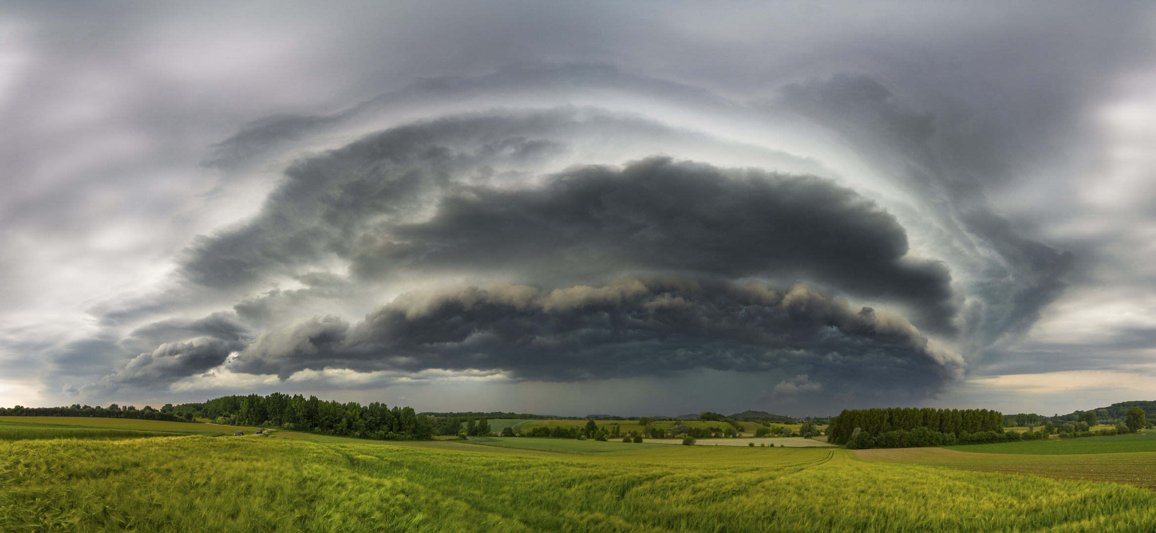 Shelf Cloud bei Mons, Belgien