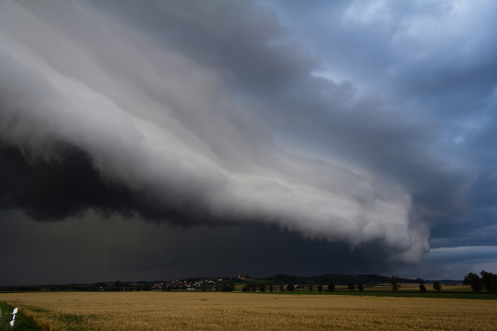 Shelfcloud über dem Nördlinger Ries, 28.7.2012