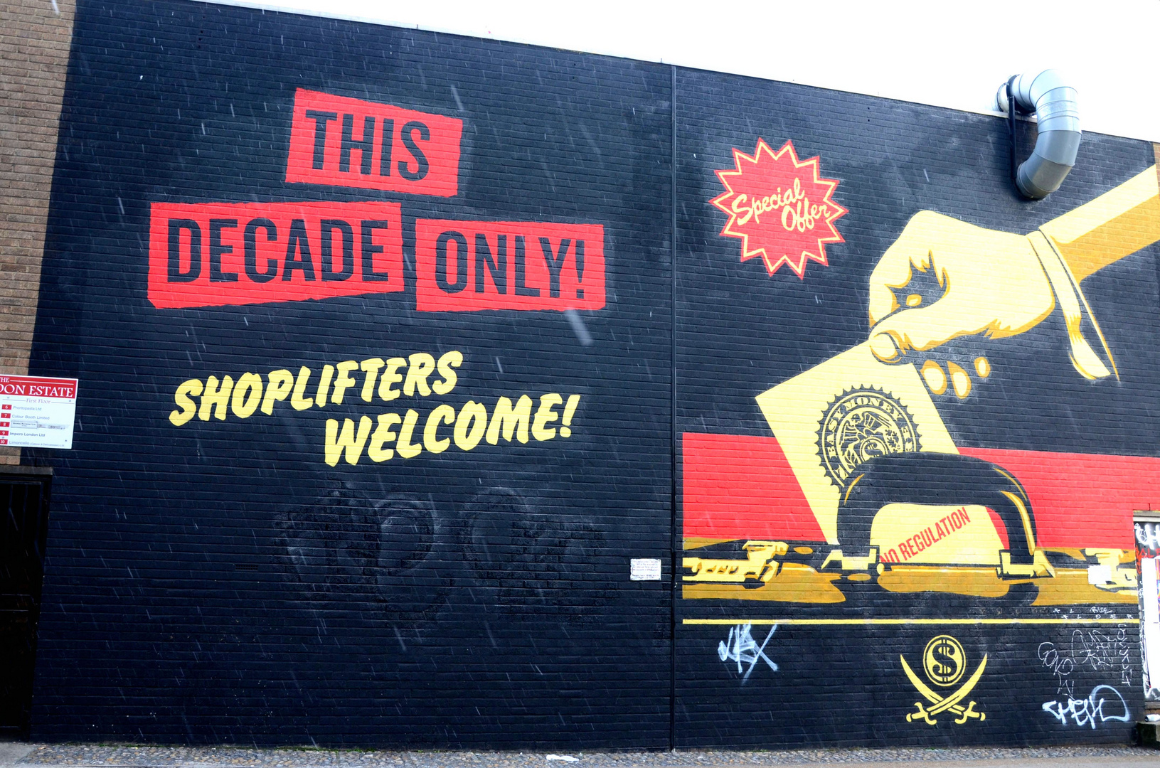 Shepards Fairey: shoplifters welcom