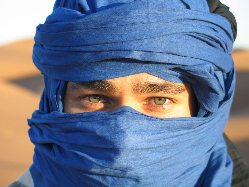 Simple masks may flatten curve and keep you healthy from virus