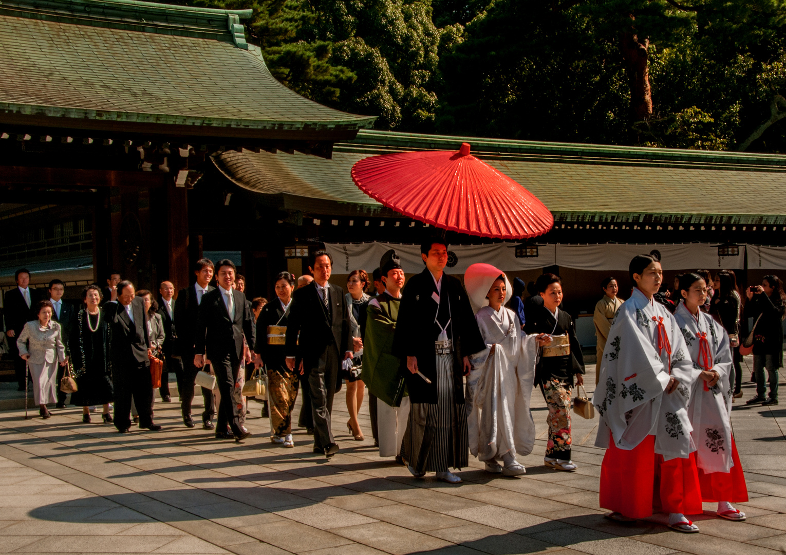 Shintistische Hochzeit am Meiji Schrein