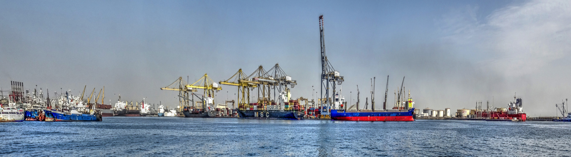 SHIP DOCKS OF DAKAR