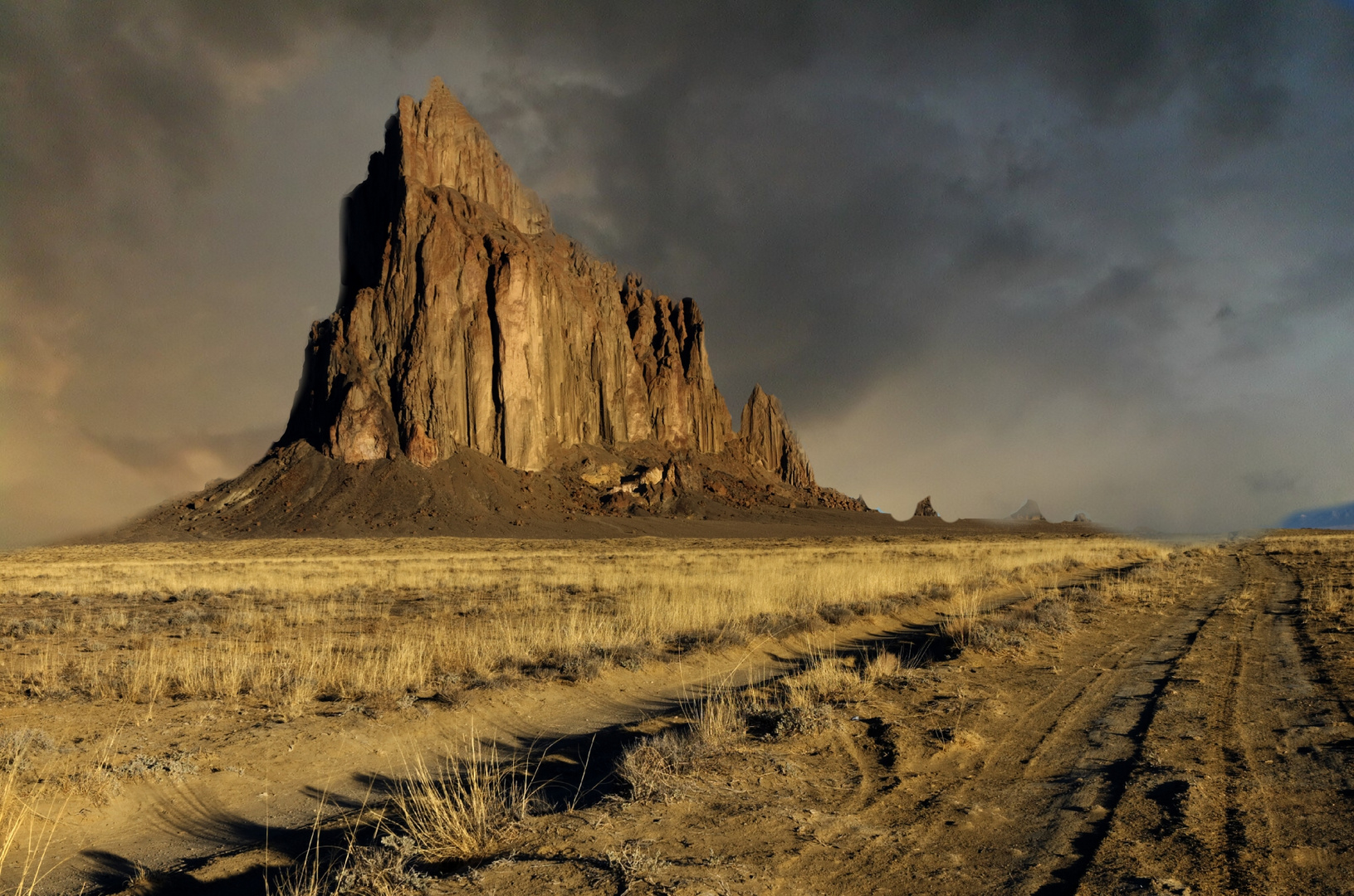 Shiprock - the sacred shrine of Navajo people - New Mexico