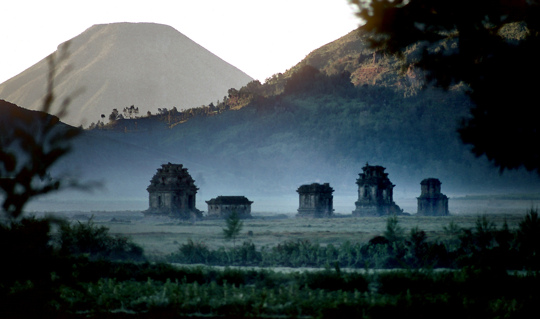 Shiva Tempel auf dem Dieng Plateau