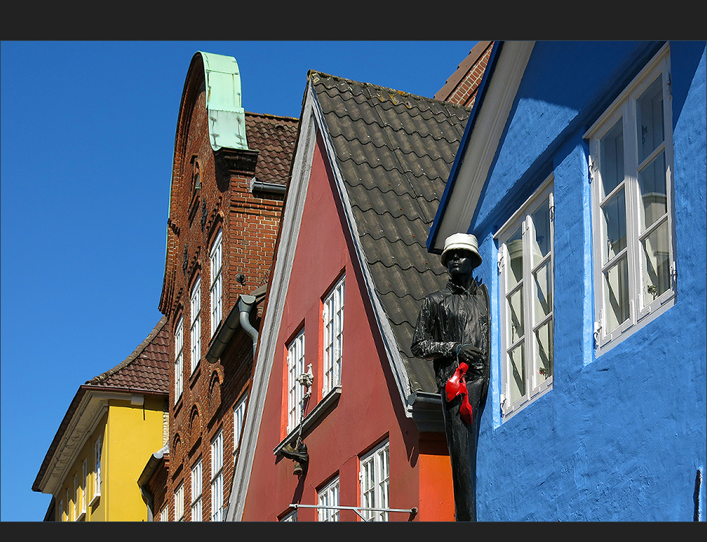 shoefiti (shoe + graffiti) in Flensburg