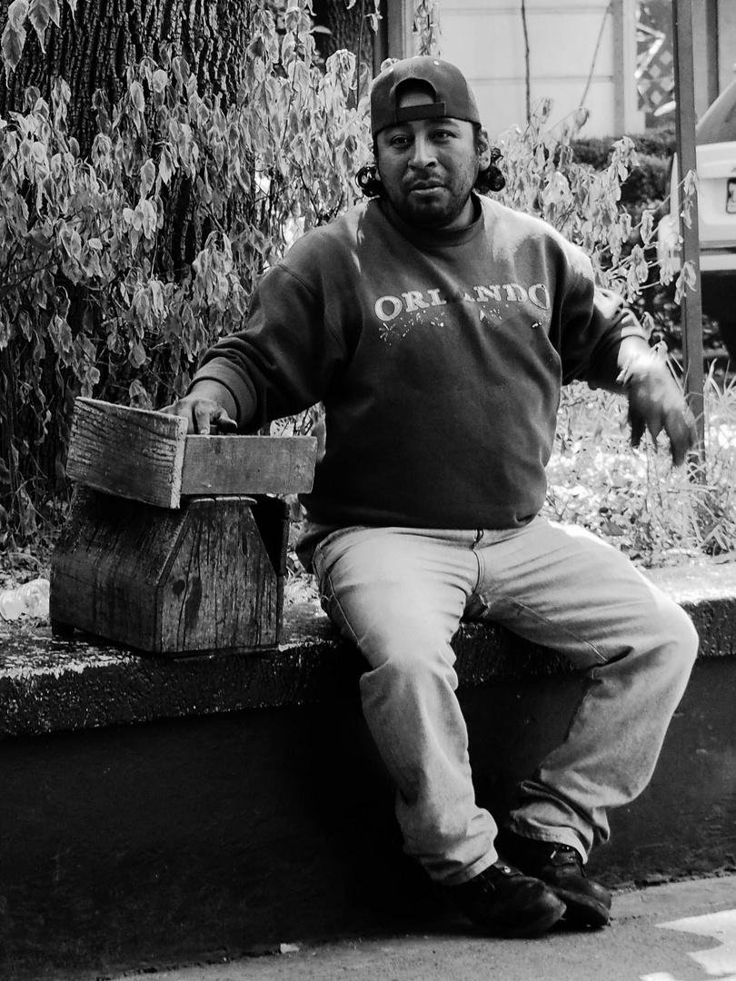 Shoeshine boy in Mexico City