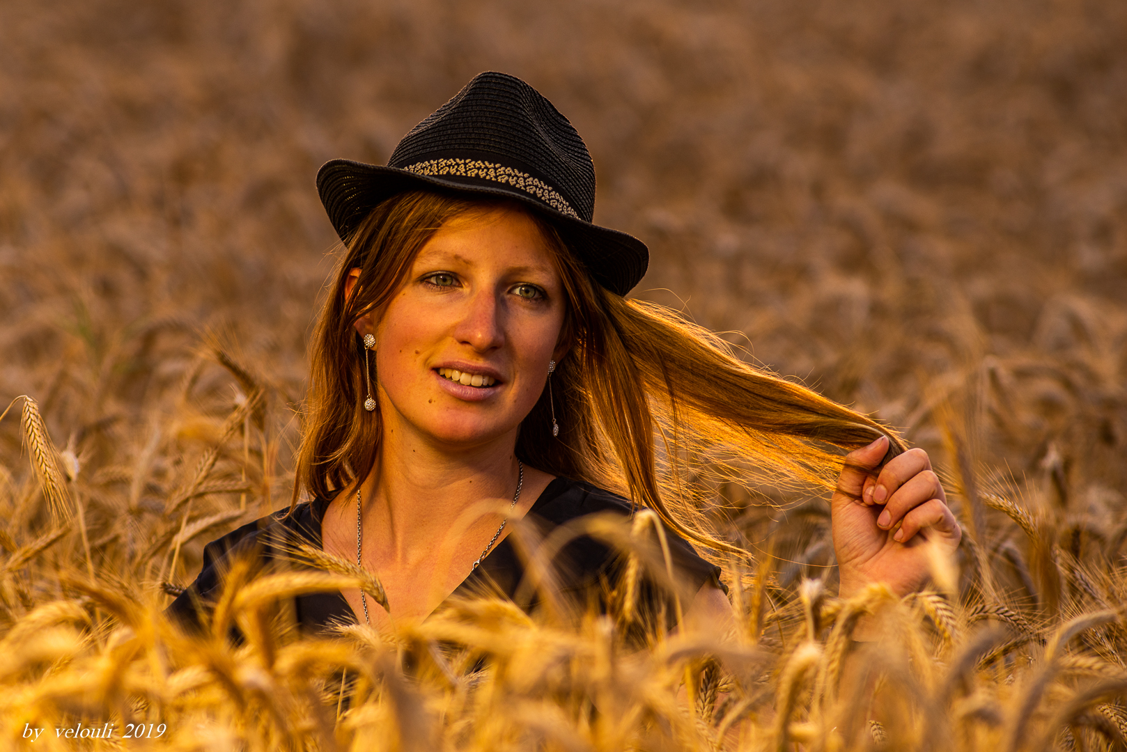 SHOOTING mit Fabienne im Korn-363