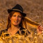 SHOOTING mit Fabienne im Korn-363