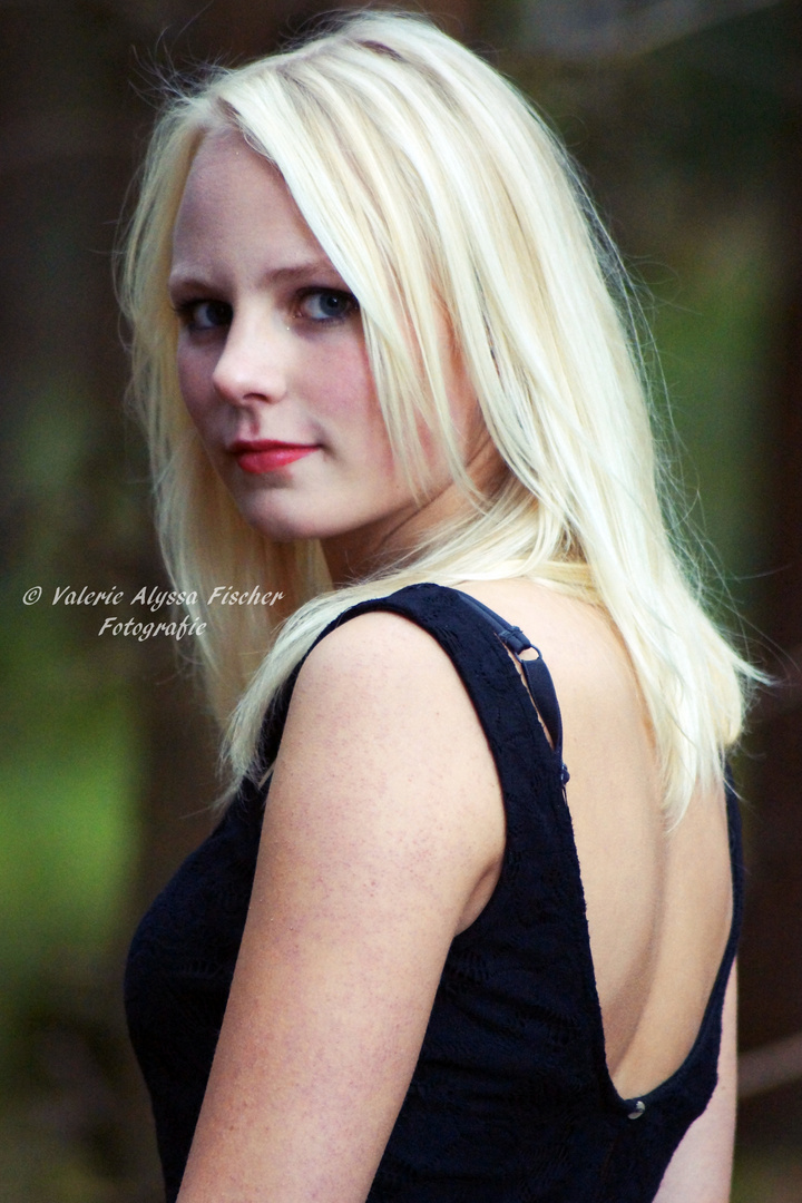 Shooting mit Jana im Wald