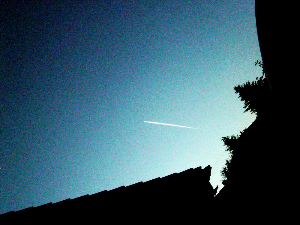 Shooting Star or What the Hell? ;D