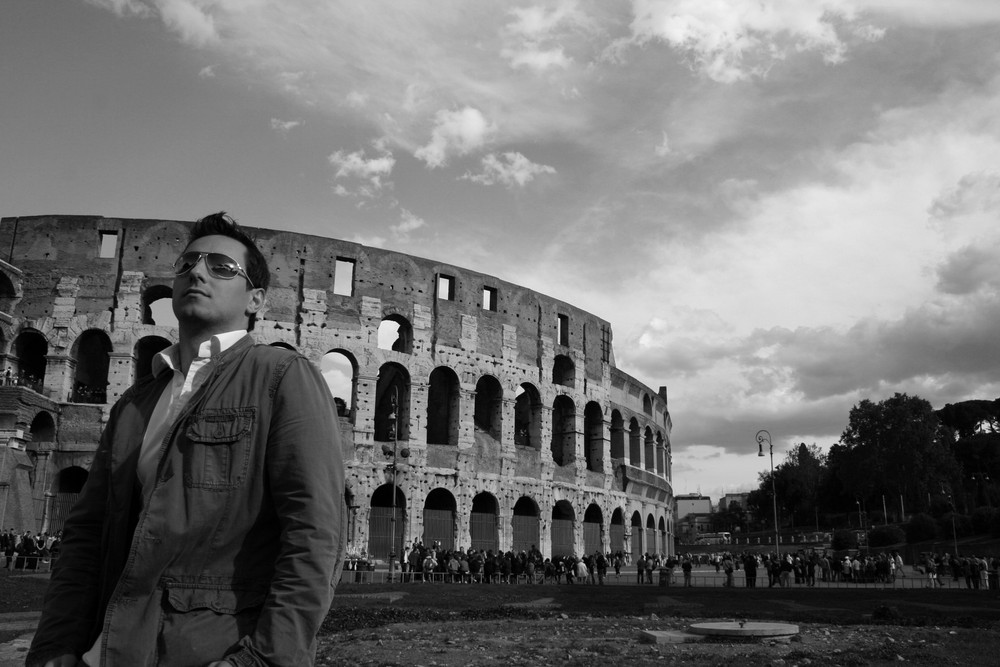 Shooting vor dem Colosseum