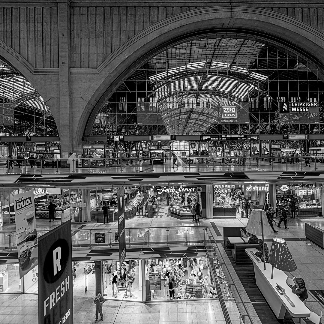 Shopping im Bahnhof