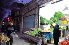 shopping in yazd